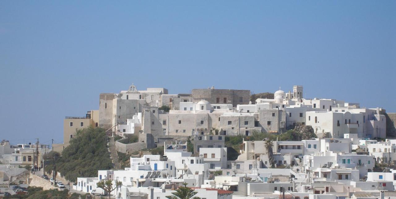 Inaxos Studios, Viewing Apollo Temple. Naxos City Kültér fotó